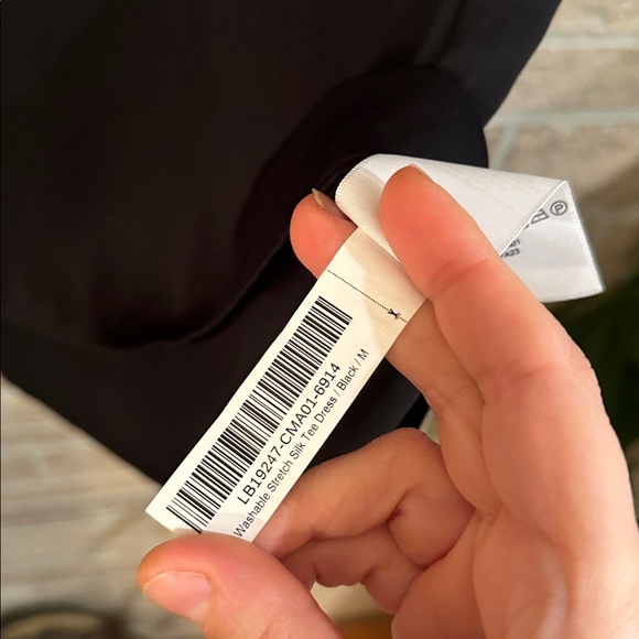 Quince Washable Stretch Silk Tee Dress Black M - Picture 9 of 9